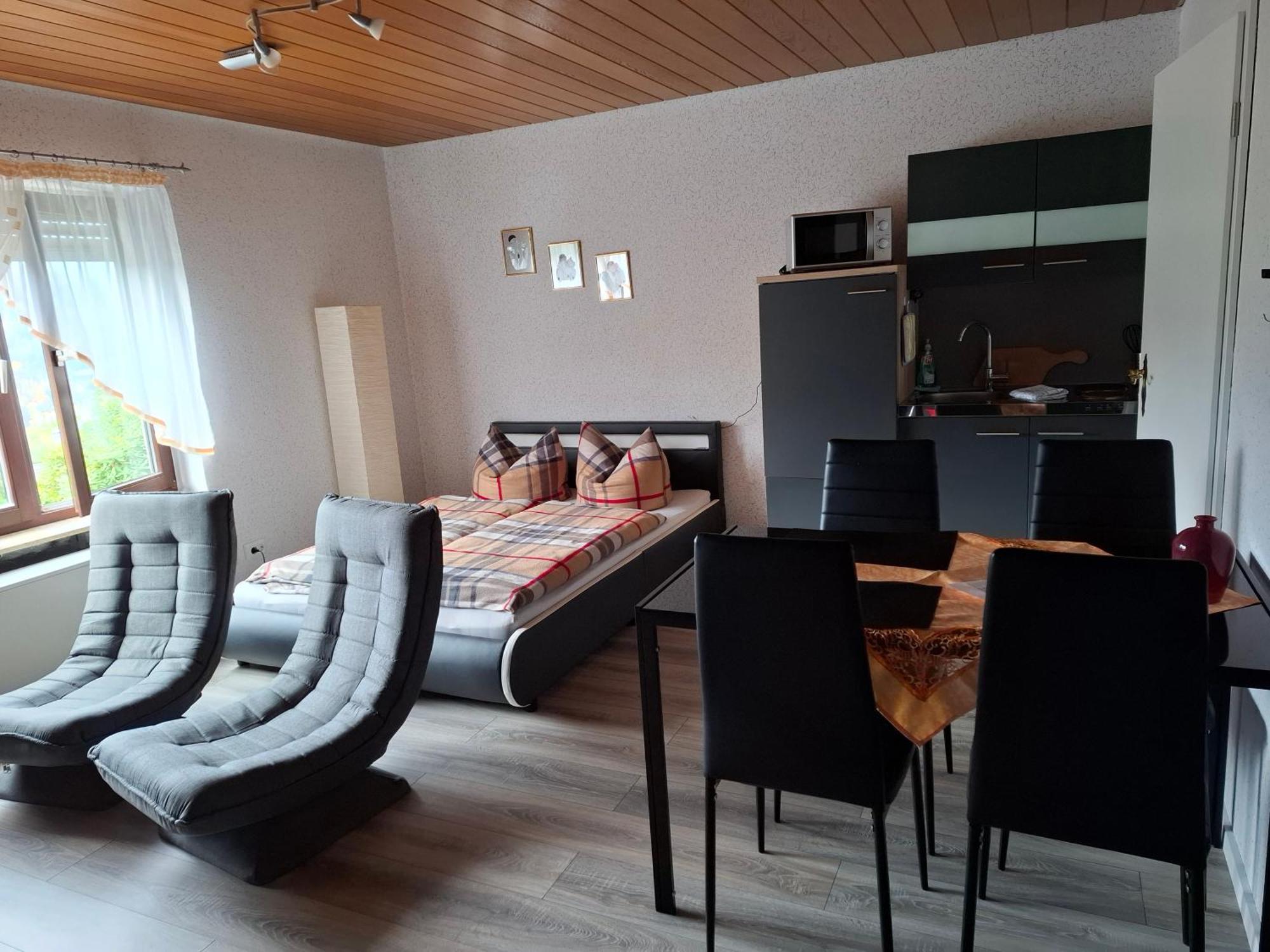 Heike Apartment ไบเออร์สบรอนน์ ภายนอก รูปภาพ